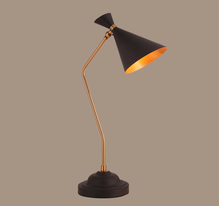 Table Lamp B10