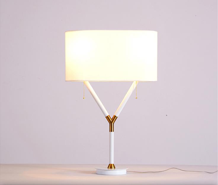 Table Lamp R19