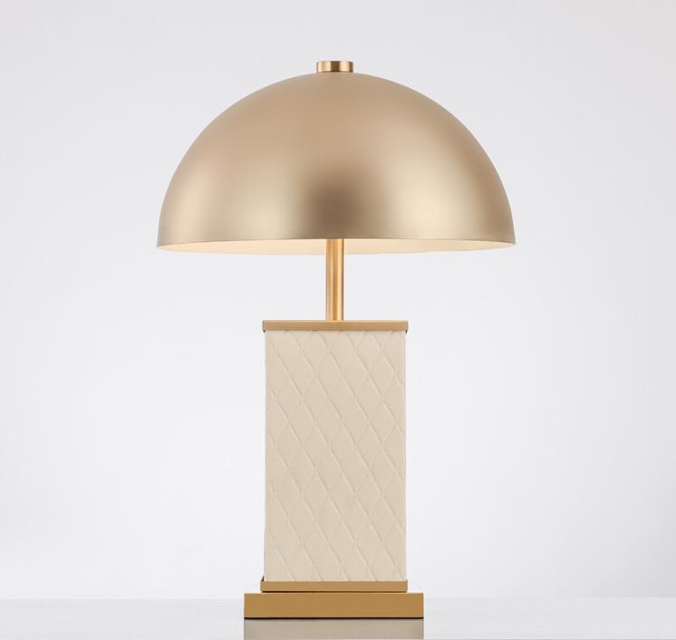 Table Lamp R32